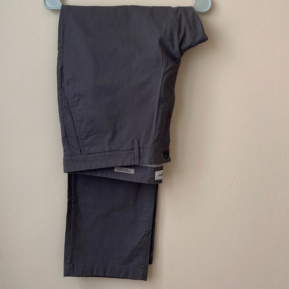 Men's Athletic Fit Chino Pants